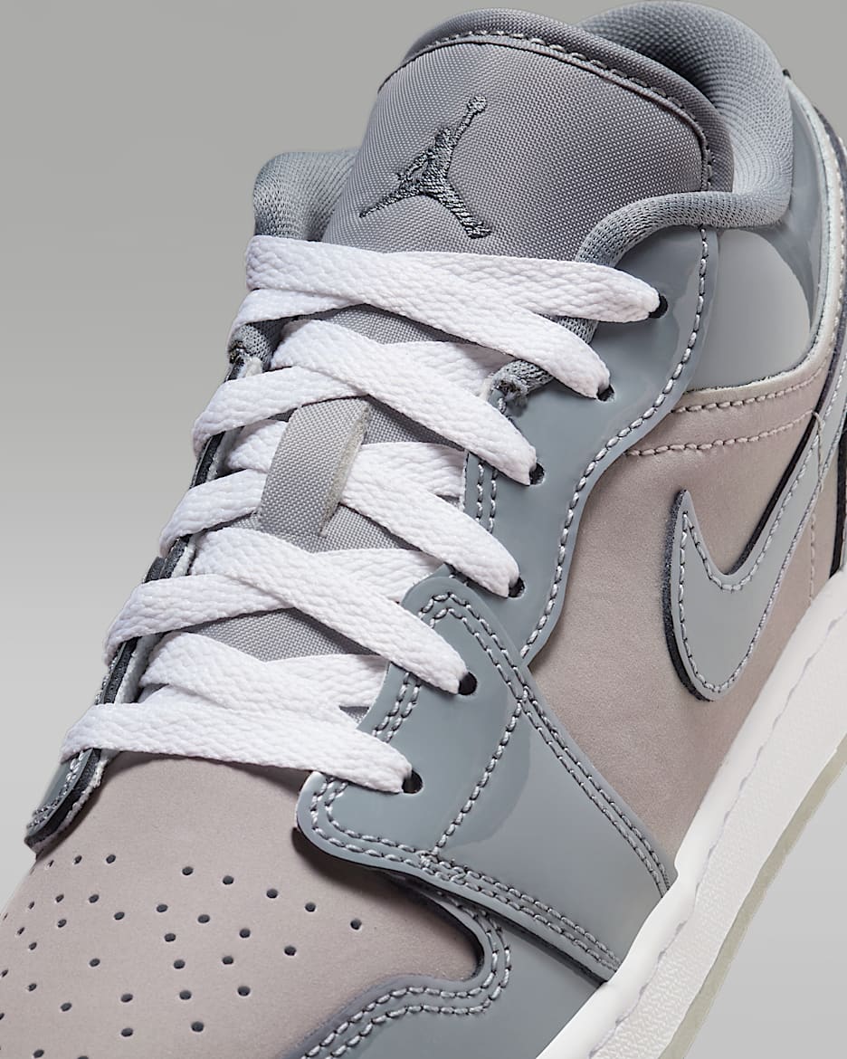 NIKE 1 LOW SE